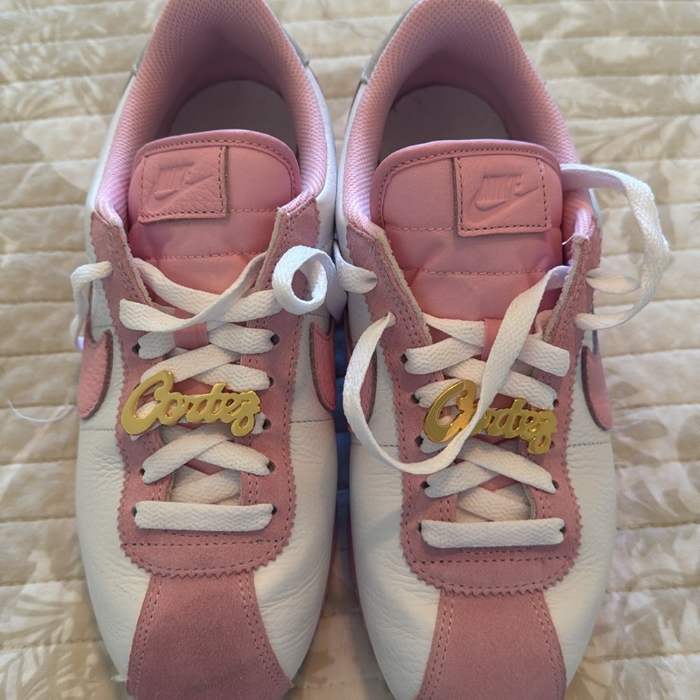 Pink Nike Cortez, custom ID made nwot - Picture 8 of 8